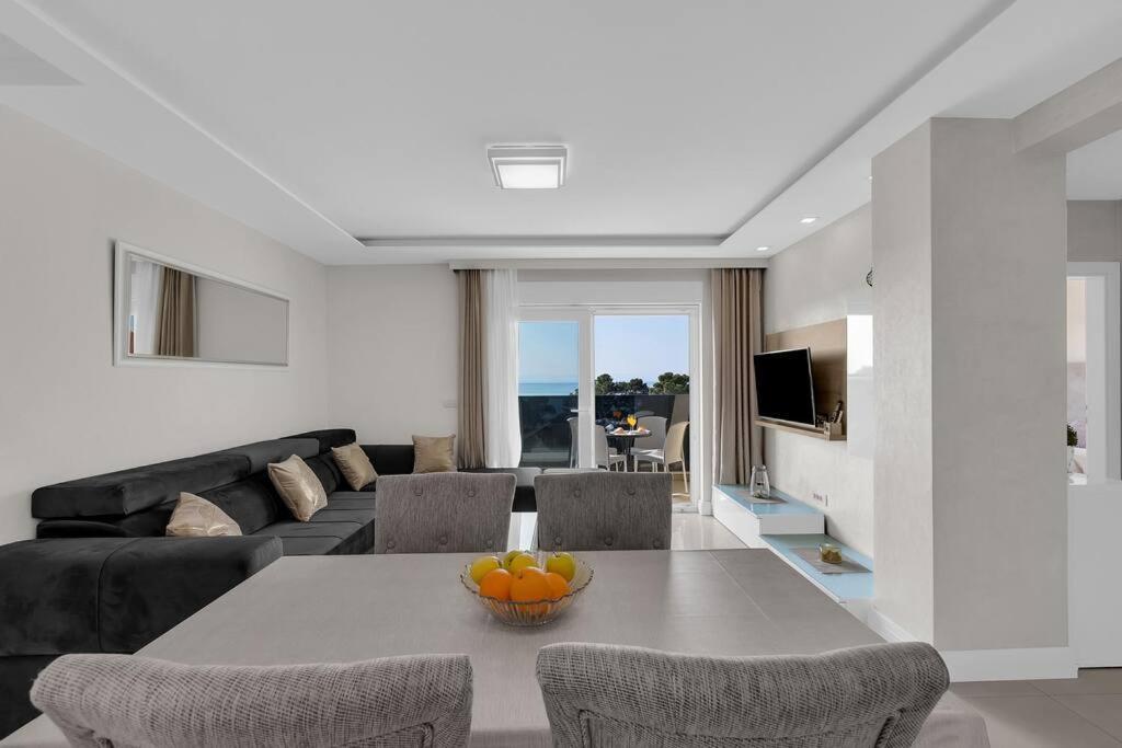 Apartment Hrvoje -Nur 50M Bis Zum Meer - Makarska Exklusiv Промайна Екстер'єр фото