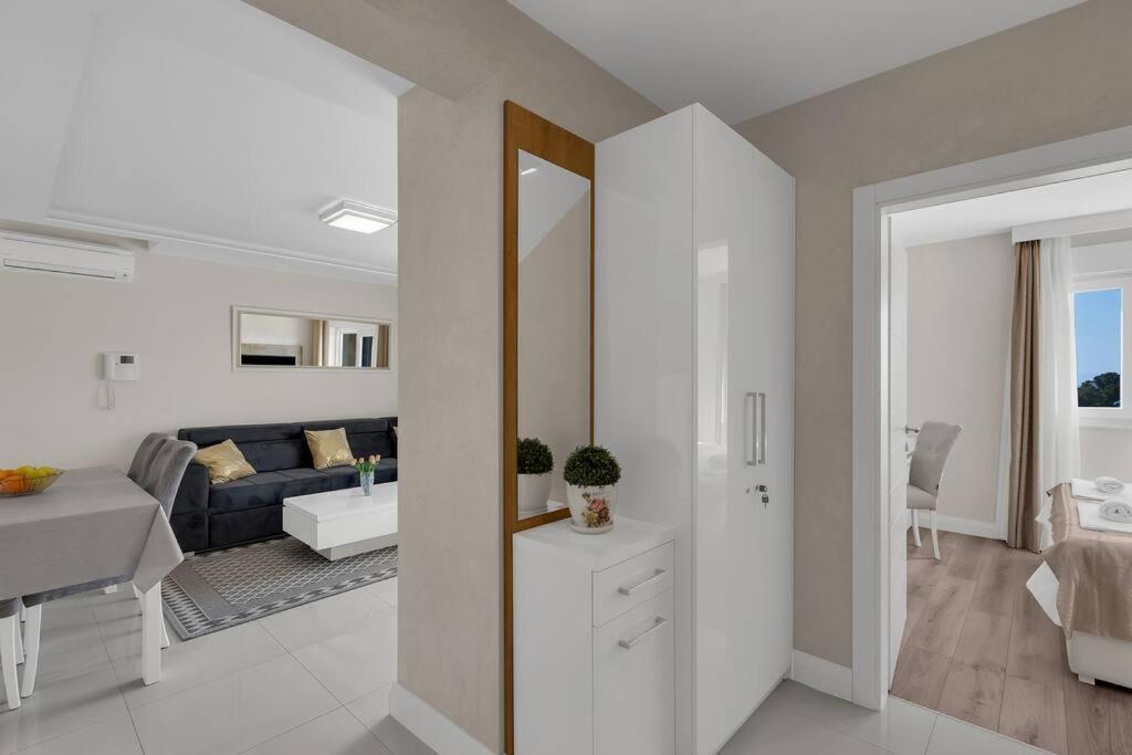 Apartment Hrvoje -Nur 50M Bis Zum Meer - Makarska Exklusiv Промайна Екстер'єр фото