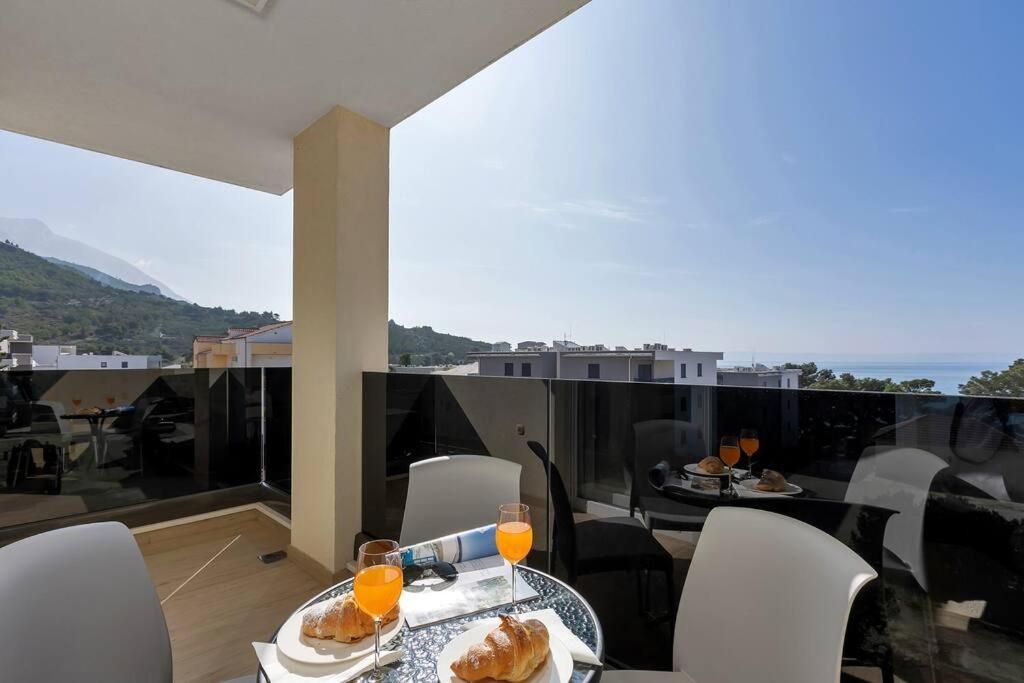 Apartment Hrvoje -Nur 50M Bis Zum Meer - Makarska Exklusiv Промайна Екстер'єр фото