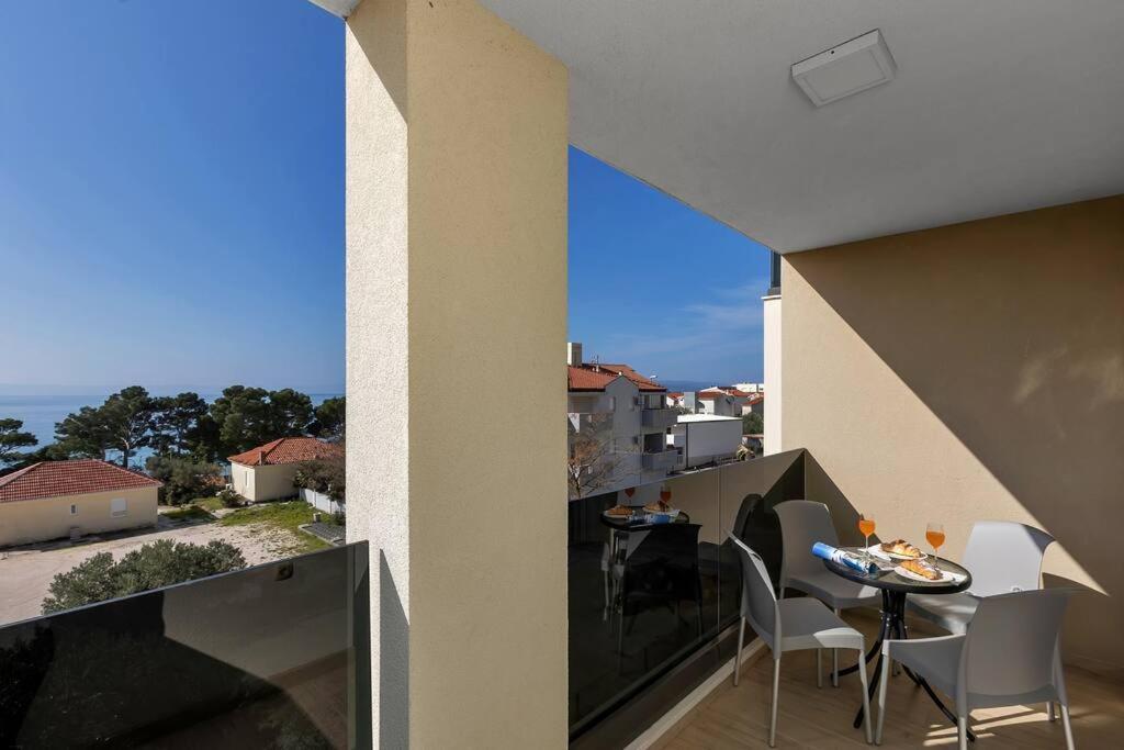 Apartment Hrvoje -Nur 50M Bis Zum Meer - Makarska Exklusiv Промайна Екстер'єр фото