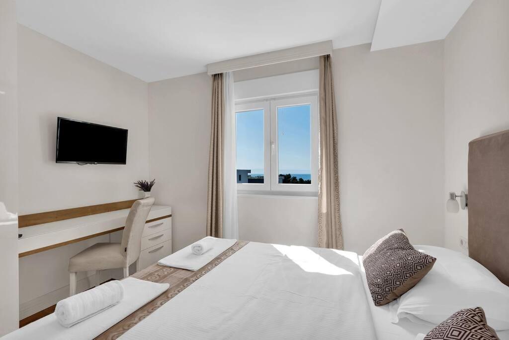 Apartment Hrvoje -Nur 50M Bis Zum Meer - Makarska Exklusiv Промайна Екстер'єр фото