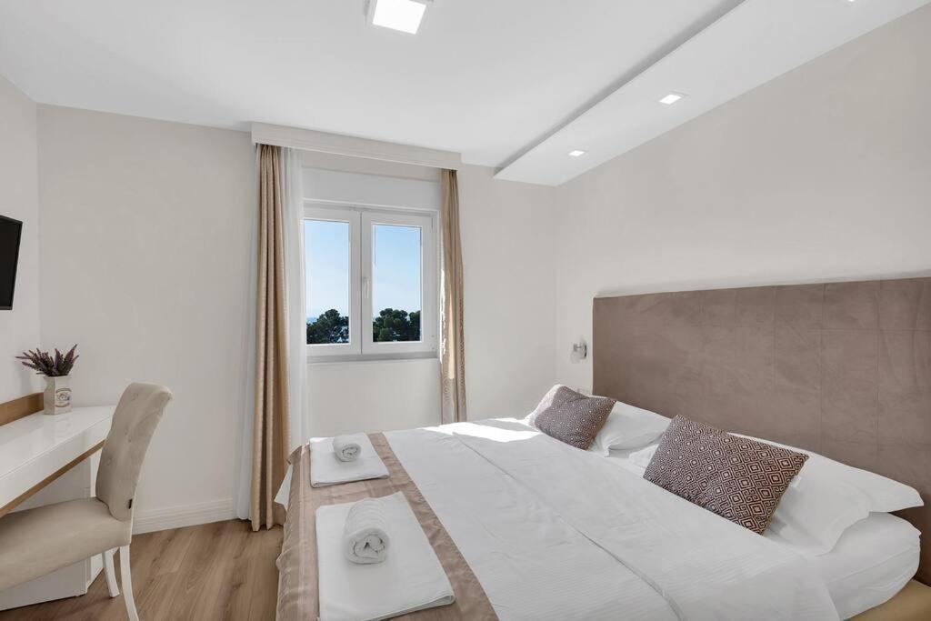 Apartment Hrvoje -Nur 50M Bis Zum Meer - Makarska Exklusiv Промайна Екстер'єр фото